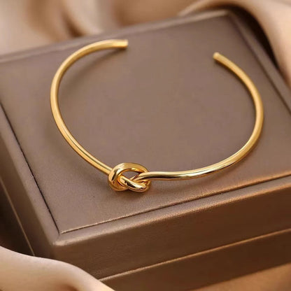 Stylish Dravi Cuff Bracelet