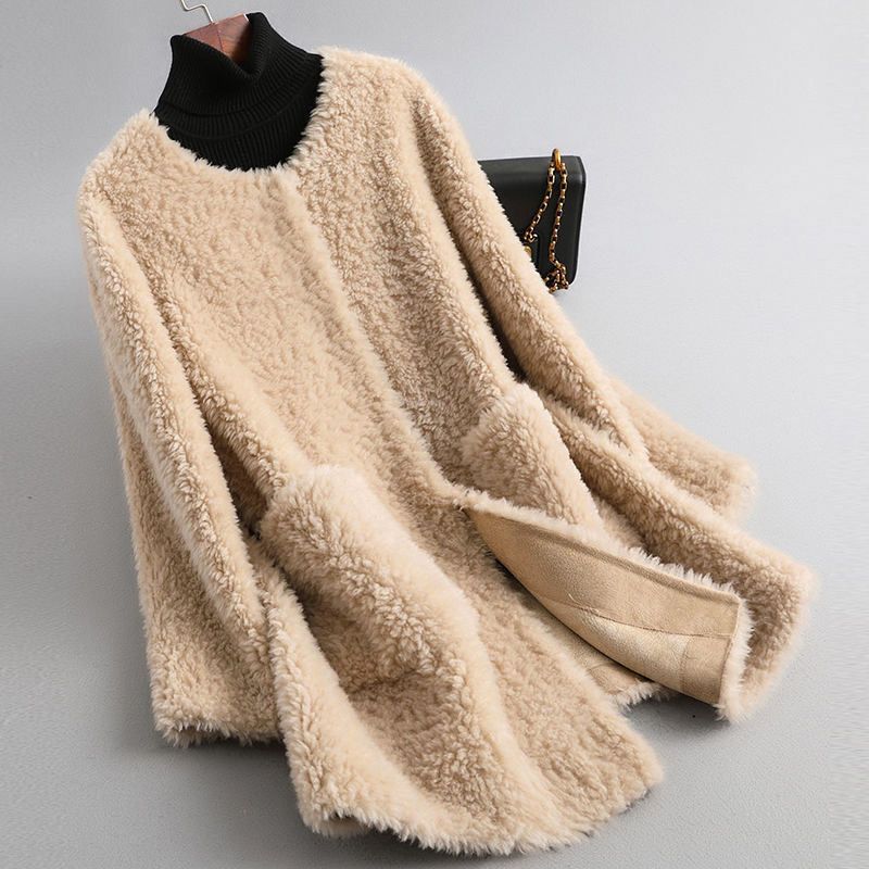 Luxurious Faux Fur Winter Coat - VibreMode