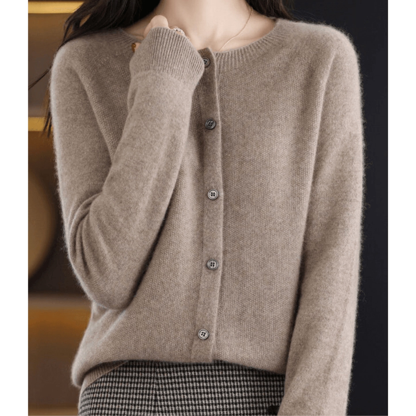 Women's V-Neck Cardigan Blend
