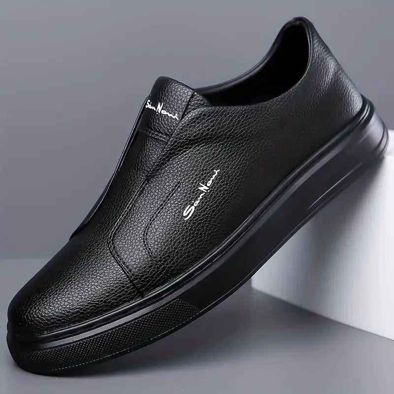 Nova Men's Leather Sneakers
