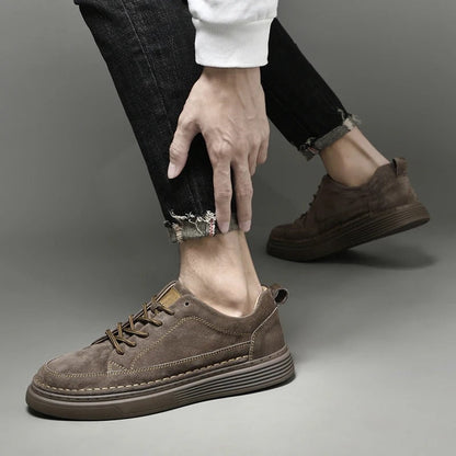 Men's Casual Lace-Up Sneakers Contrast Sole Black