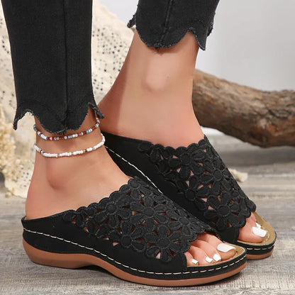 Isla Women's Flat Sandals