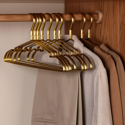 Elegant Wooden Clothes Hangers Anti-Slip Velvet