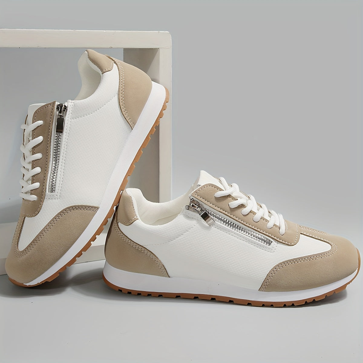 Women's Comfortable Patchwork Low Top Sneakers Casual Shoes