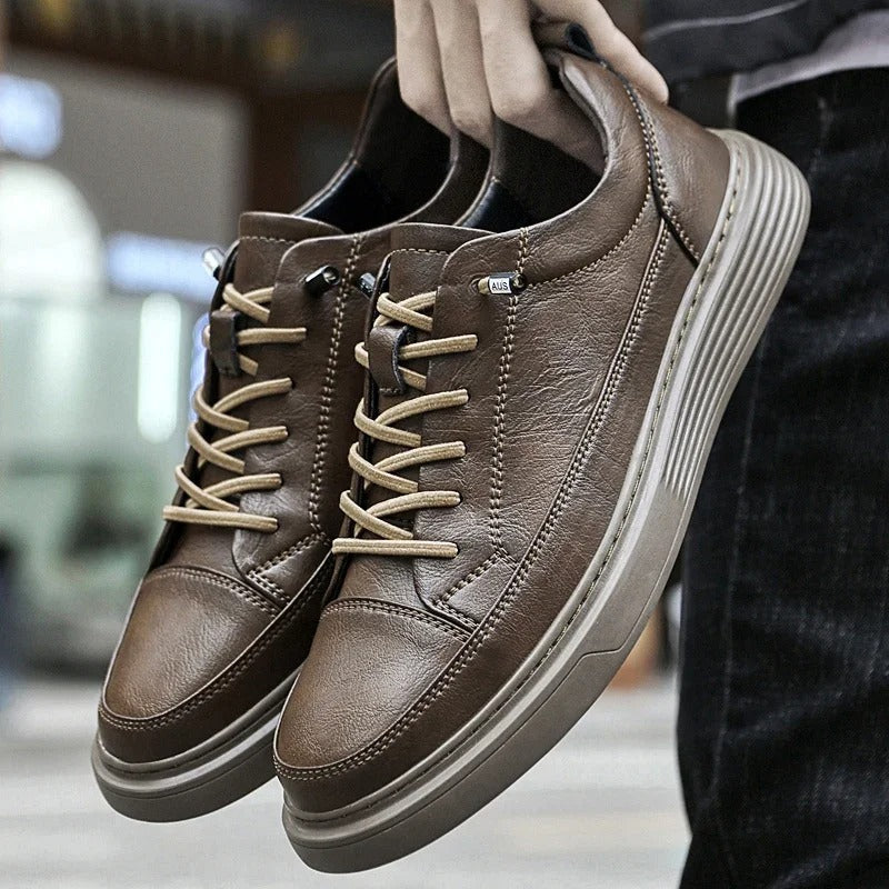 Men's Low- Sneakers Lace-Up Closure