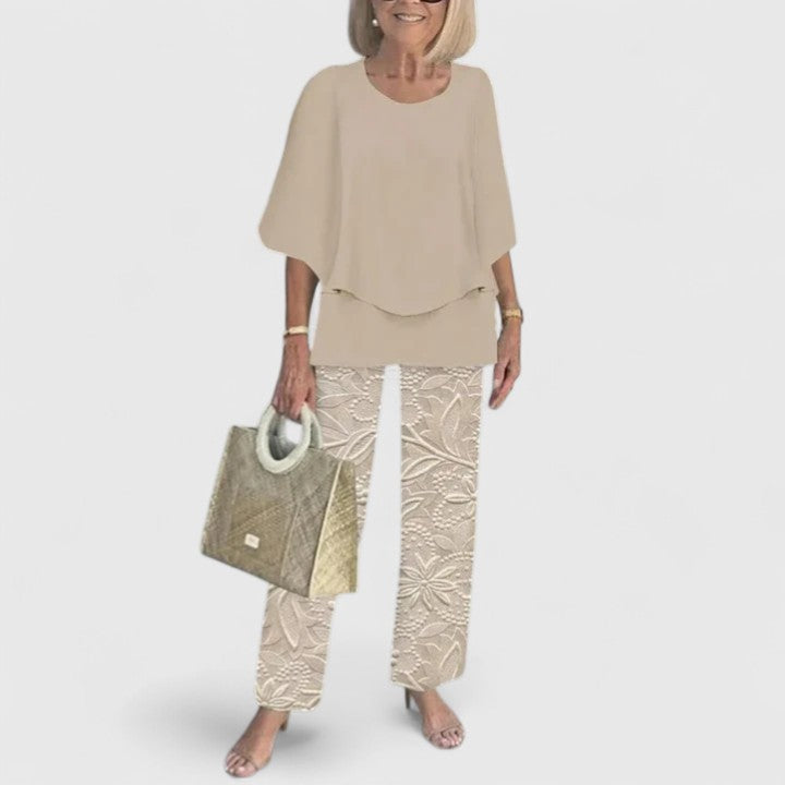 Relaxed Floral Print Blouse and Loose Fit Pants Set