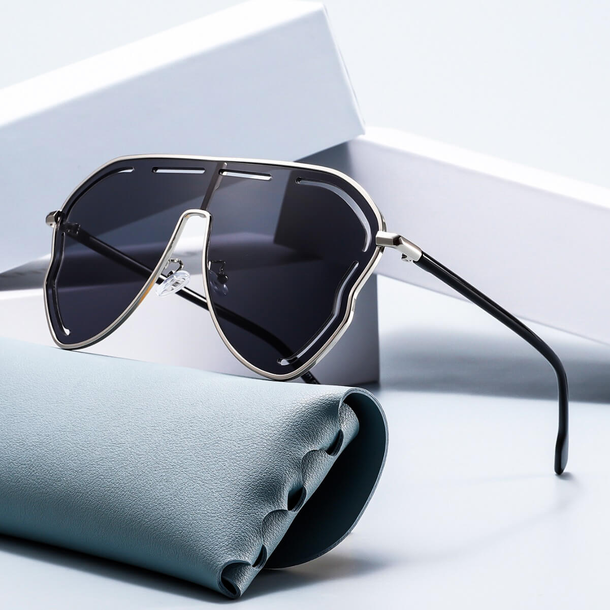Classic Solid Color Sunglasses