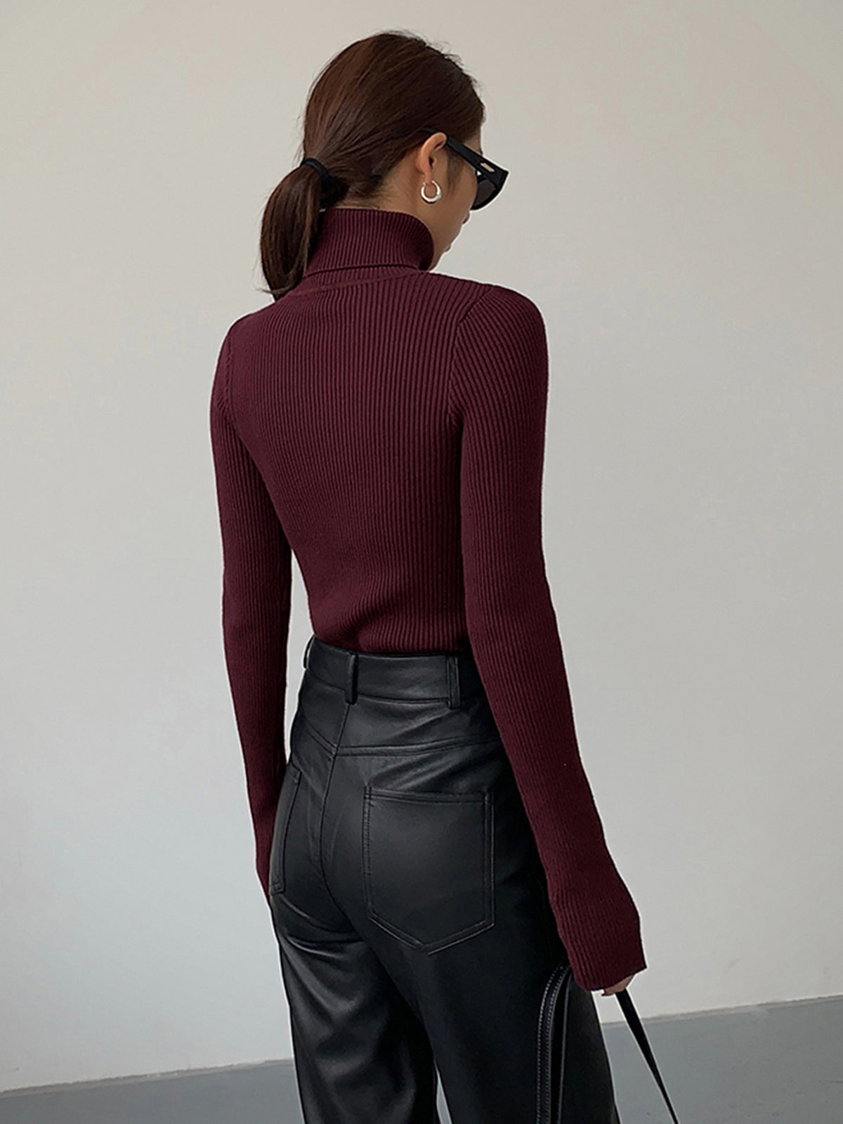 Classic Fit Women's Simple Turtleneck Top