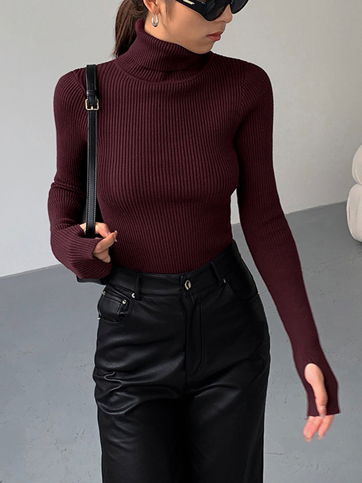 Soft Women's Lightweight Long Sleeve Turtleneck Top