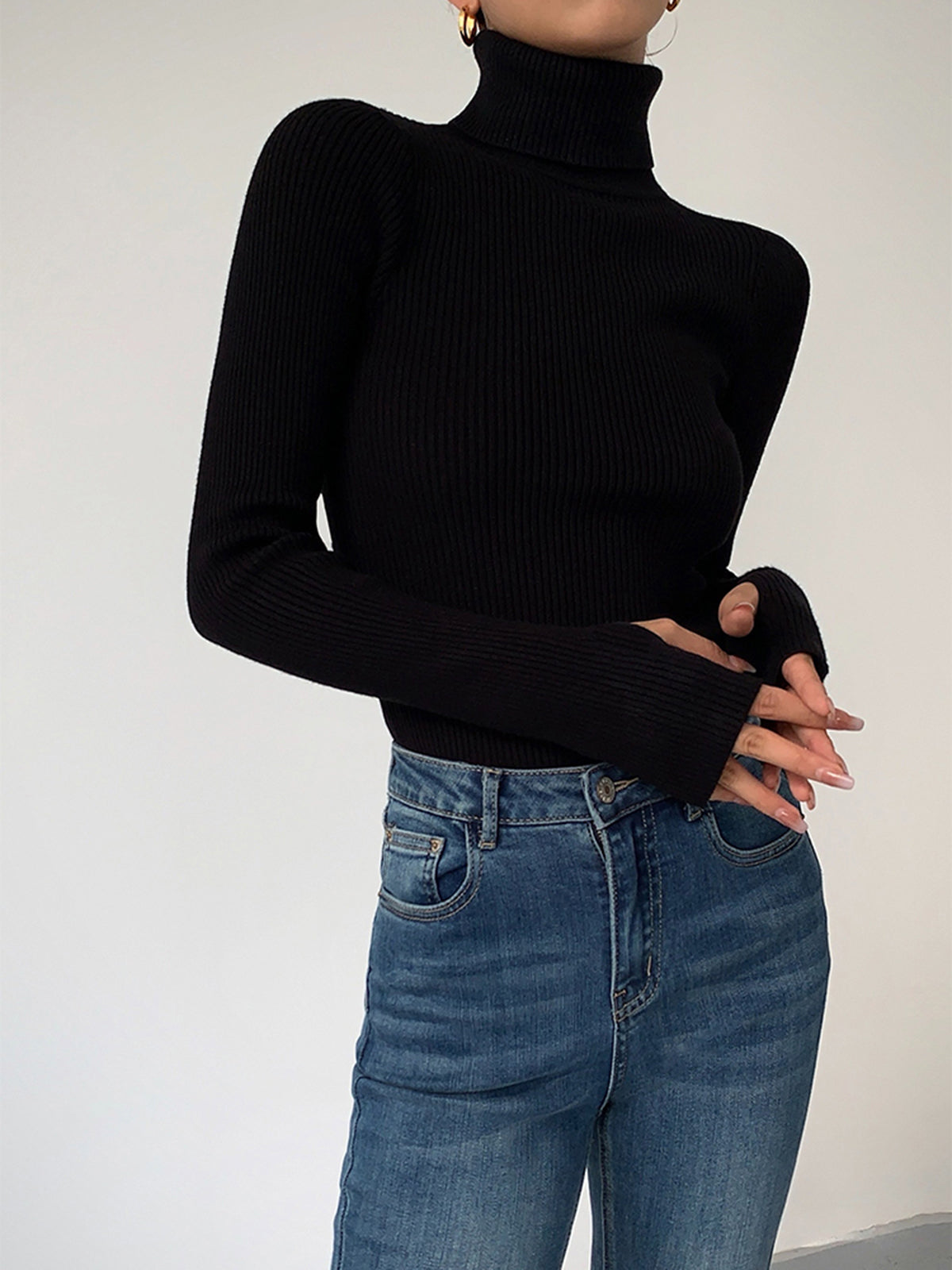 Soft Women's Lightweight Long Sleeve Turtleneck Top