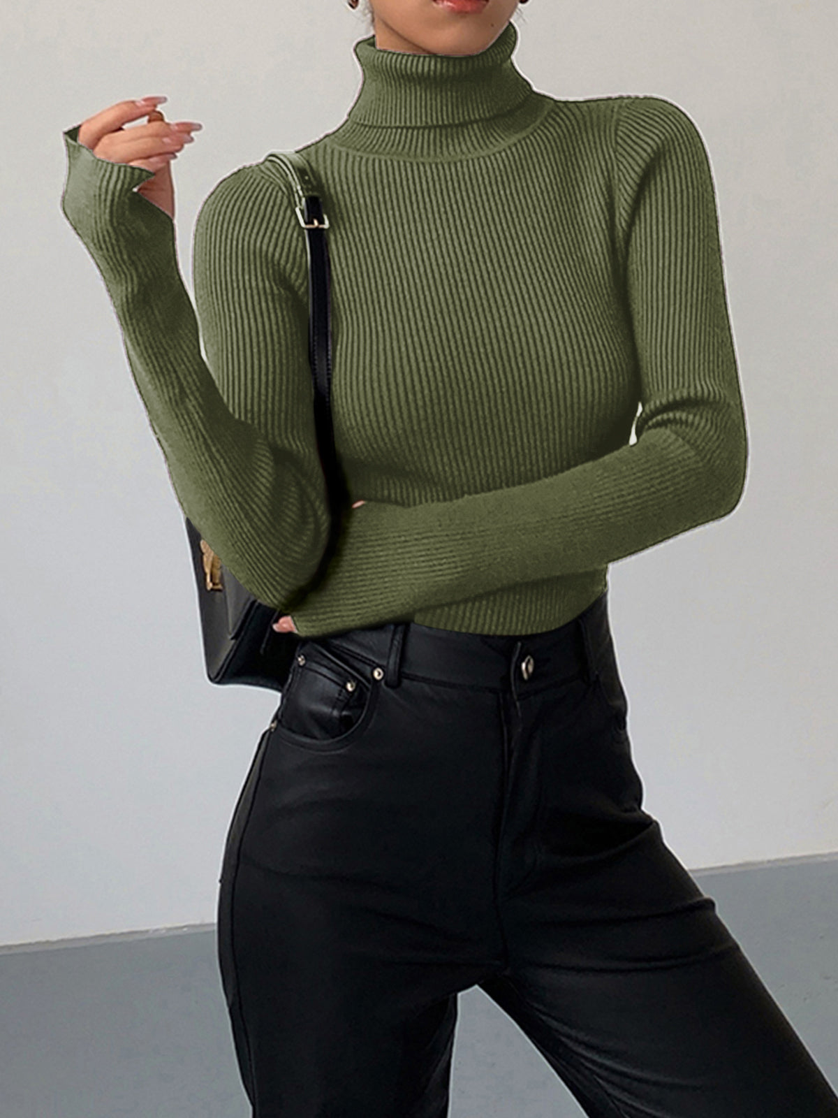 Soft Women's Lightweight Long Sleeve Turtleneck Top