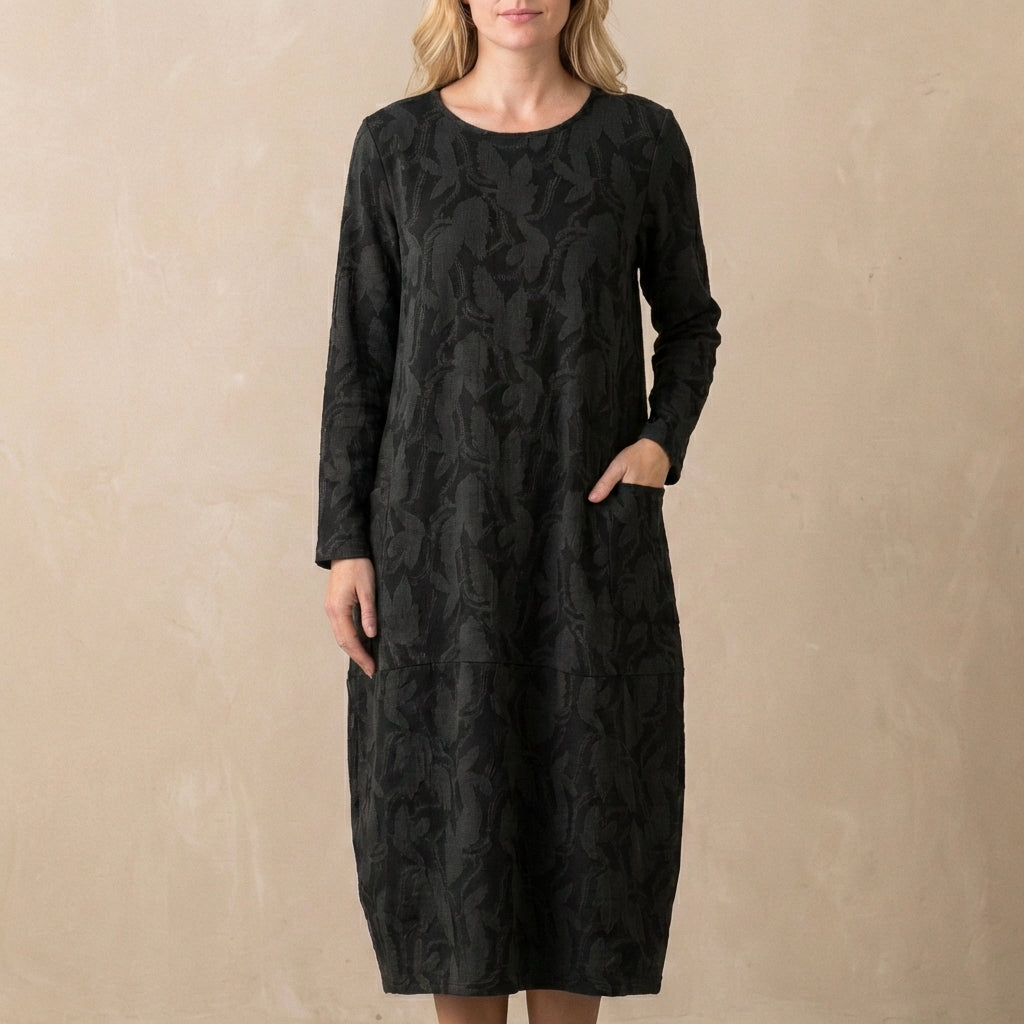 Women's Relaxed Maxi Dress Textured Knit Patch Pockets