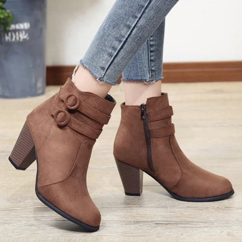 Women's Black Ankle Boots Retro Buckle Design - VibreMode