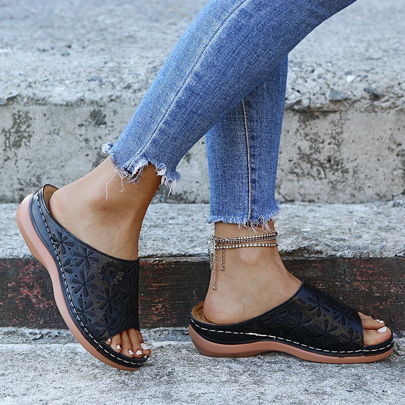Comfortable Women's Supportive Flat Sandals for Walkers