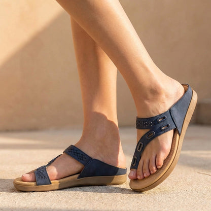 Relaxed Fit Women's Thong Sandals Perforated Metallic Accents