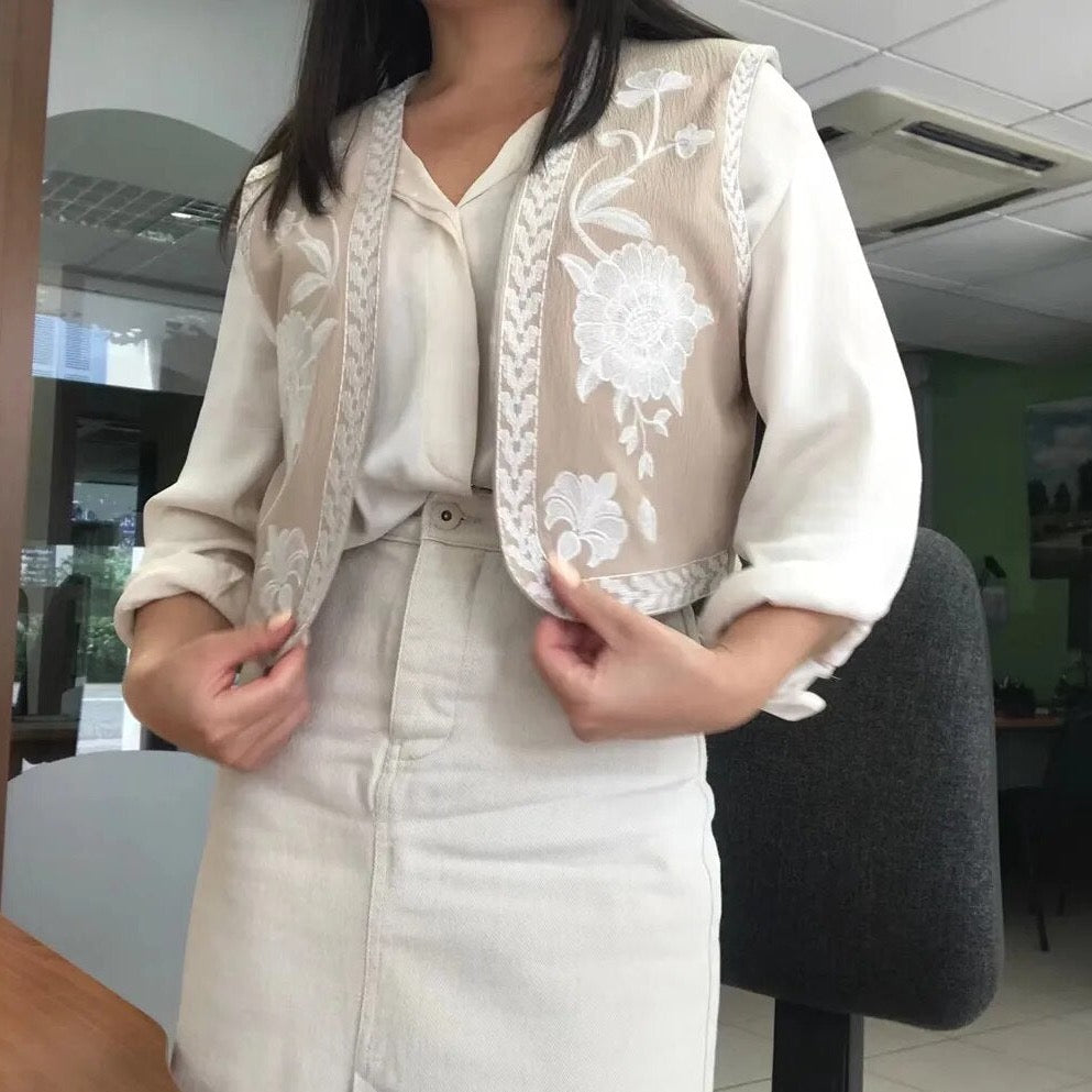Women's Embroidered Vest Floral