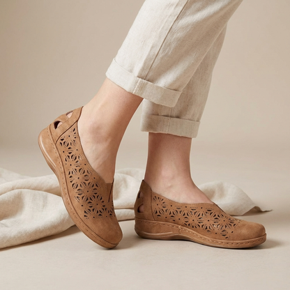 Women's Comfort Flats Breathable Cutout Design - VibreMode