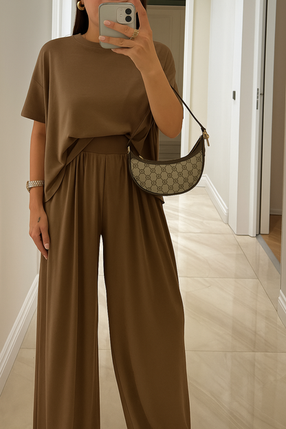 Women's Short Sleeve And Pants Set - VibreMode