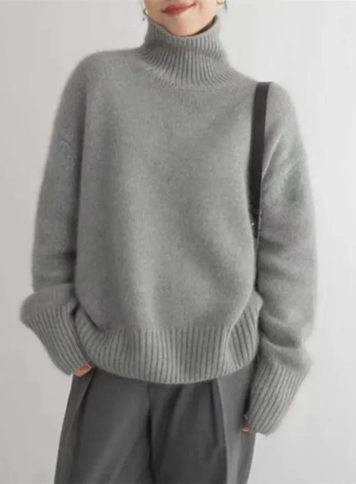 Women's Relaxed Fit Turtleneck Sweater