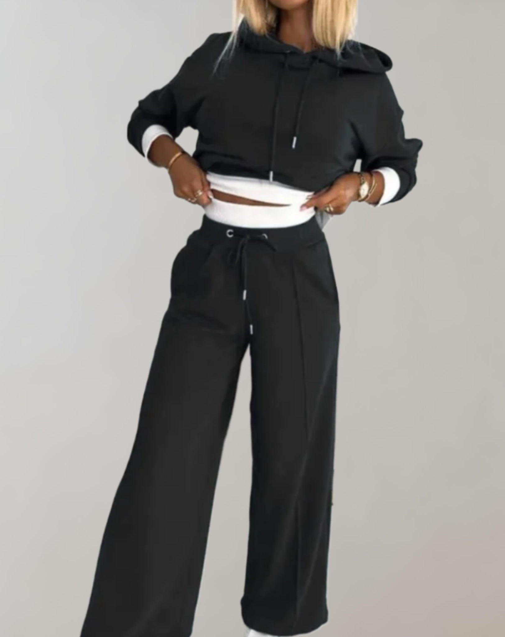 Comfy Women's Hooded Sweat Suit Set - VibreMode