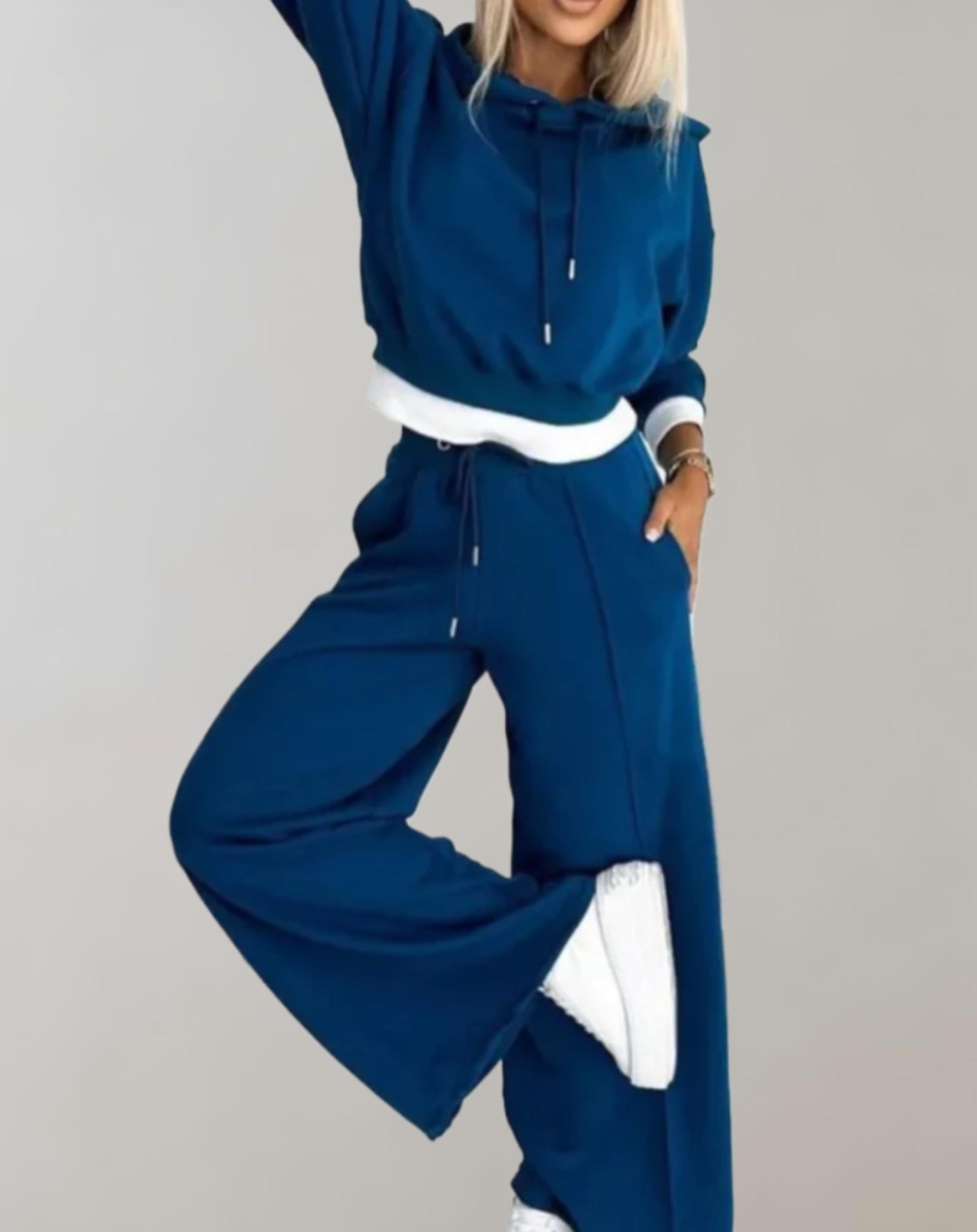 Comfy Women's Hooded Sweat Suit Set