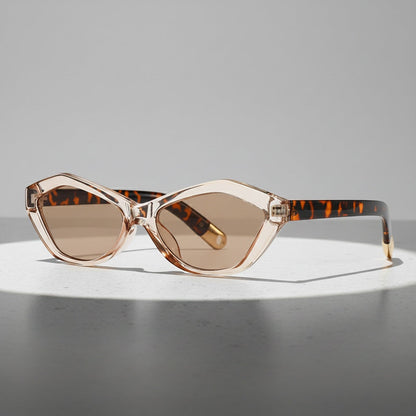 Clermont Women's Cat Eye Sunglasses - VibreMode