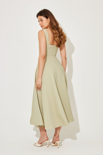 Elegant Casual Midi Dress