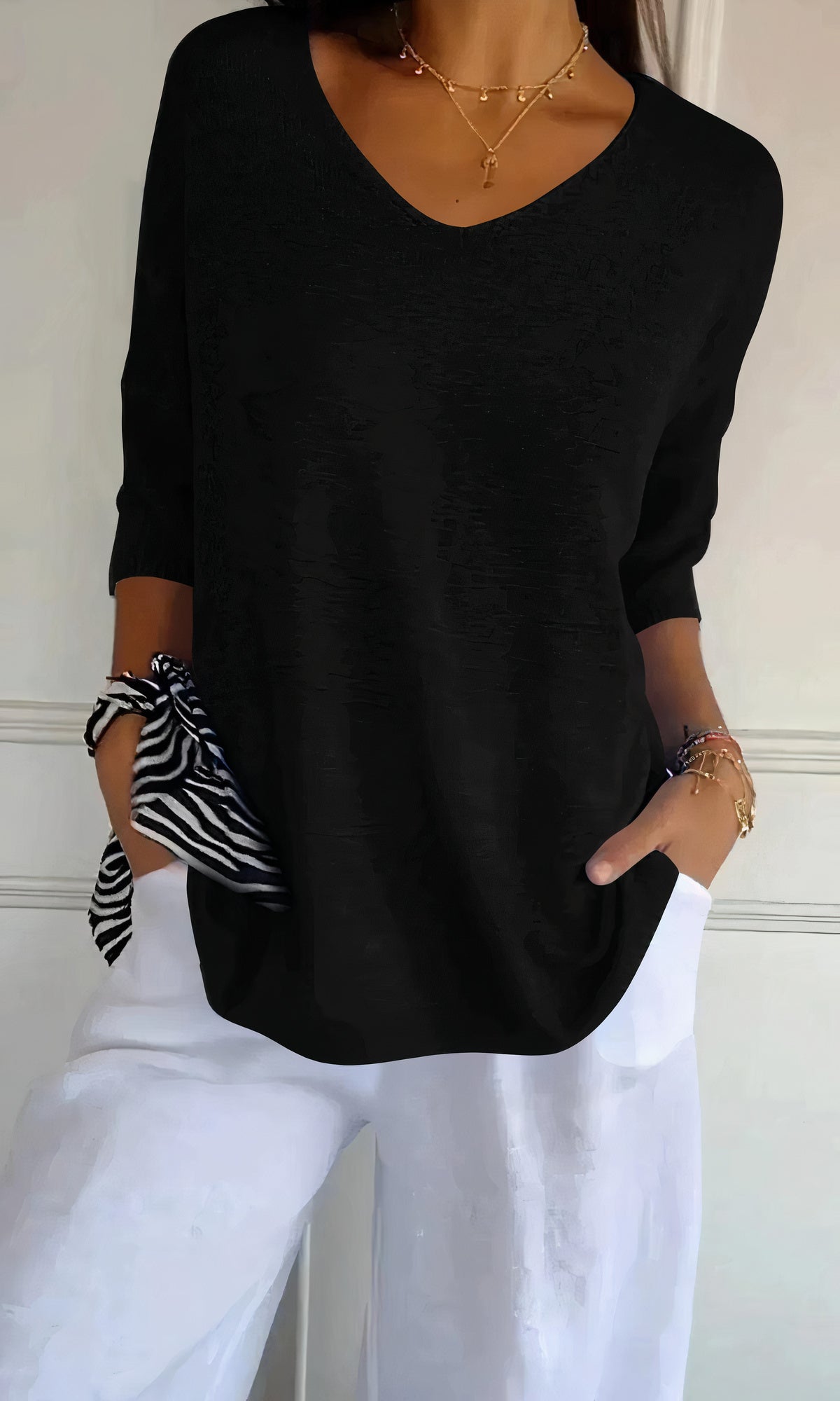 Women's V-Neck Knitted