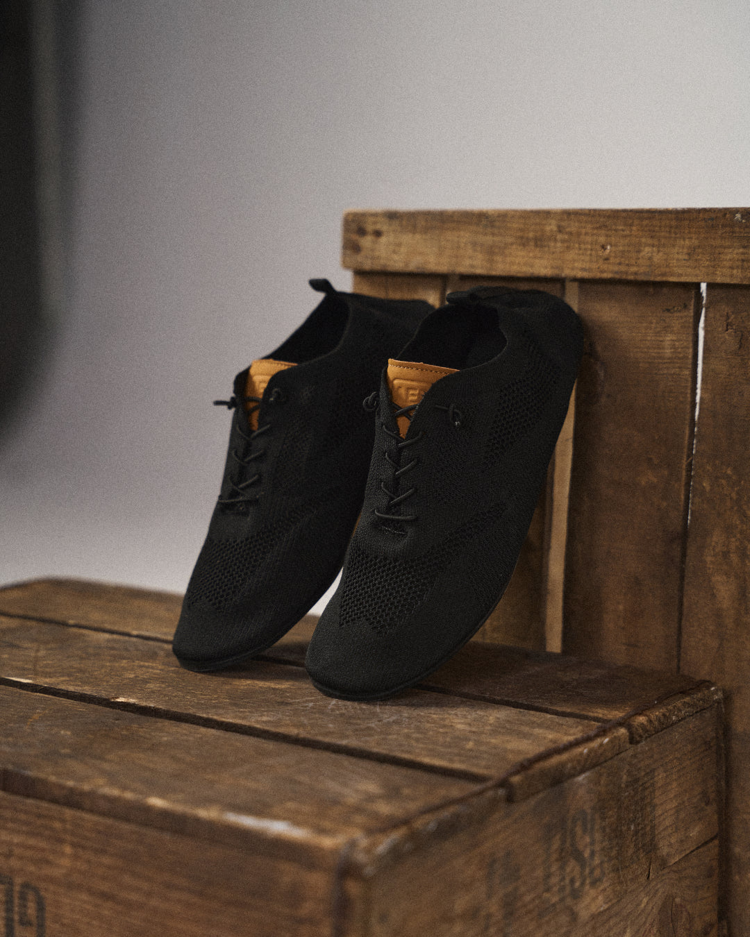 Men's Slip On Shoes Low Knit Lace Detail