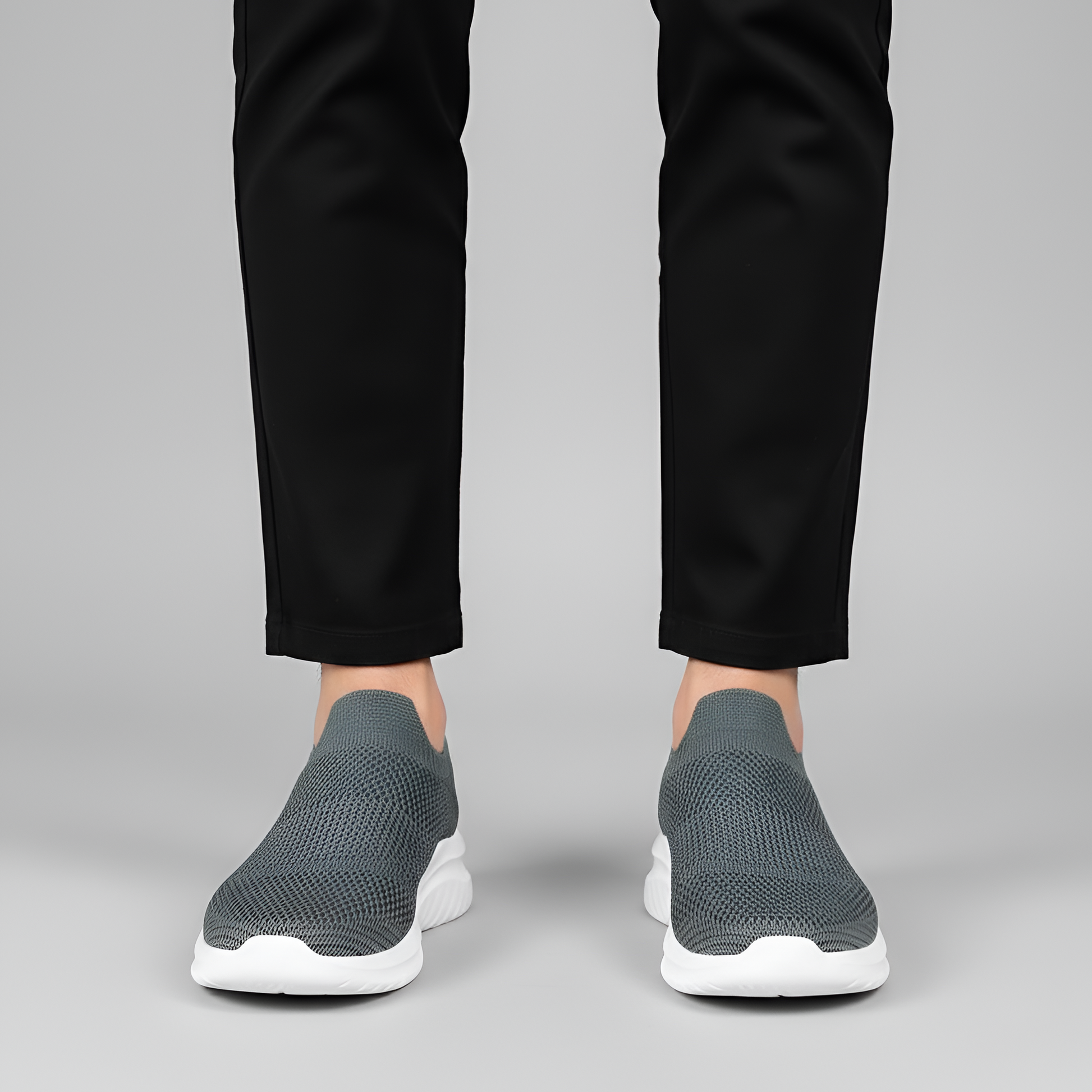 Men's Slip-On Sneakers Lightweight Breathable Knit Shoes - VibreMode
