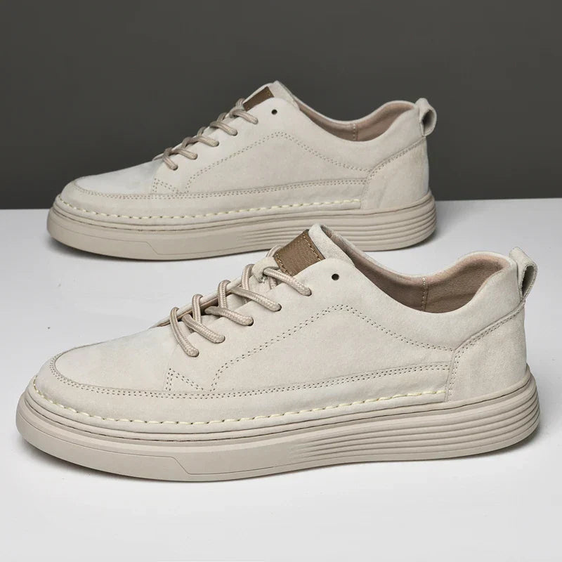 Men's Casual Lace-Up Sneakers Contrast Sole Black