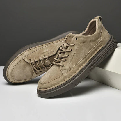 Men's Casual Lace-Up Sneakers Contrast Sole Black