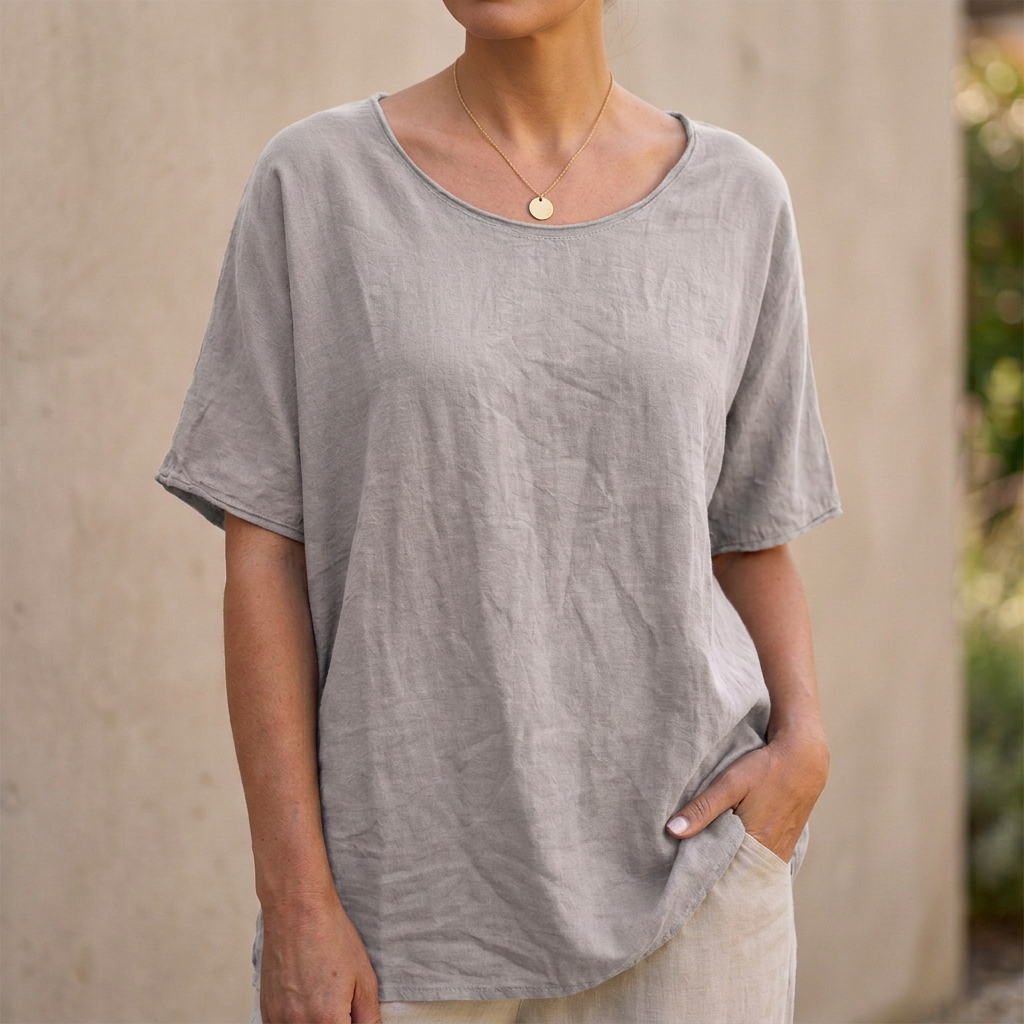 Women's Relaxed Fit Scoop Neck T-Shirt