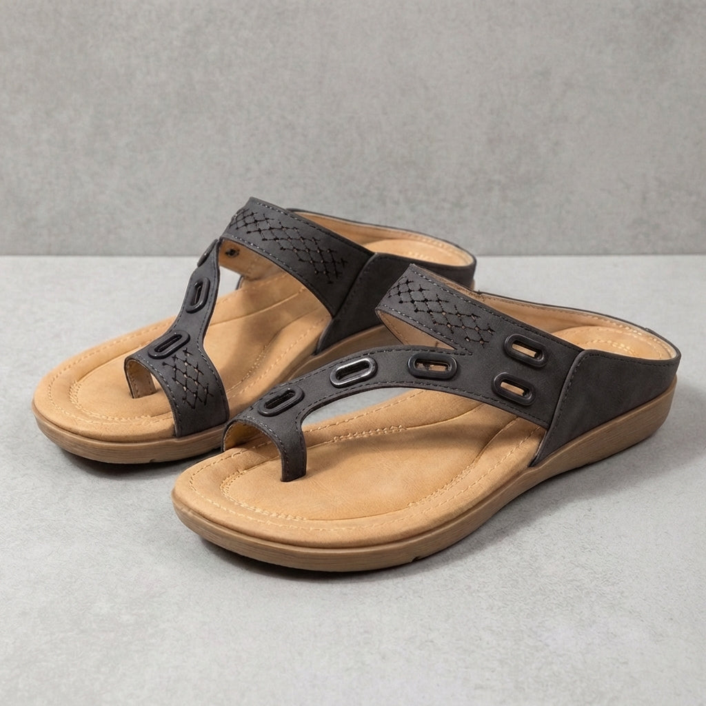 Relaxed Fit Women's Thong Sandals Perforated Metallic Accents