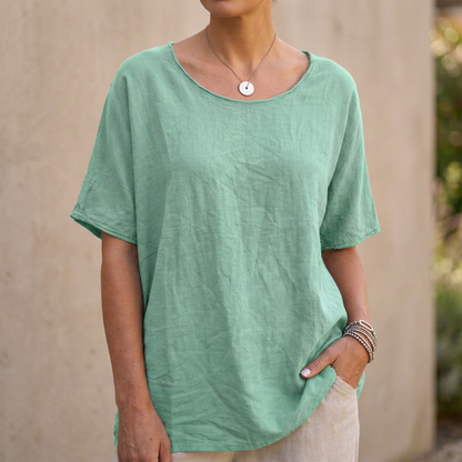 Women's Relaxed Fit Scoop Neck T-Shirt