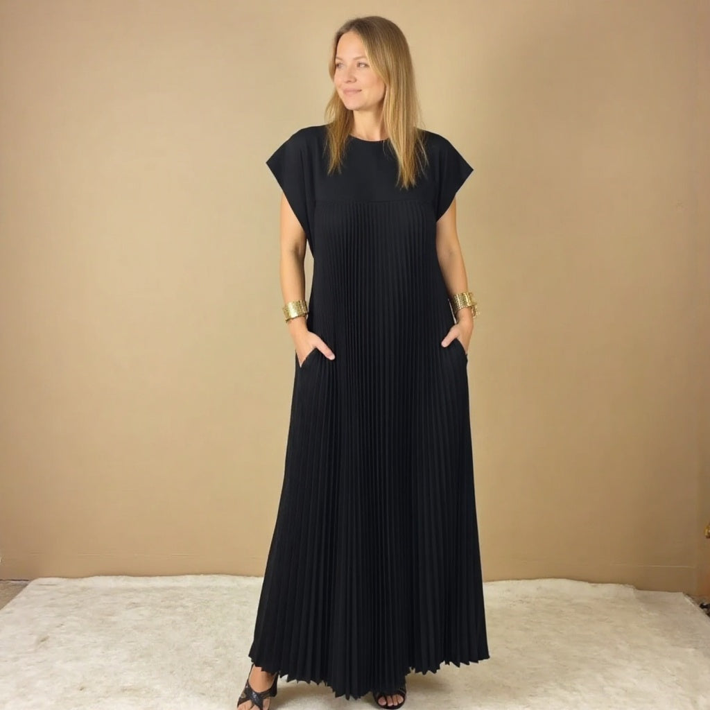 Elegant Ladies Long Pleated Evening Dress