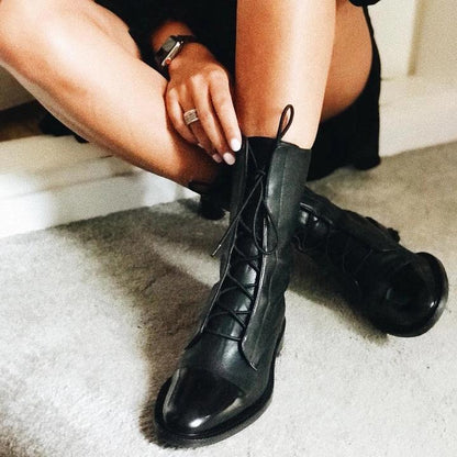 Women's Lace-Up Low Heel Boots - VibreMode
