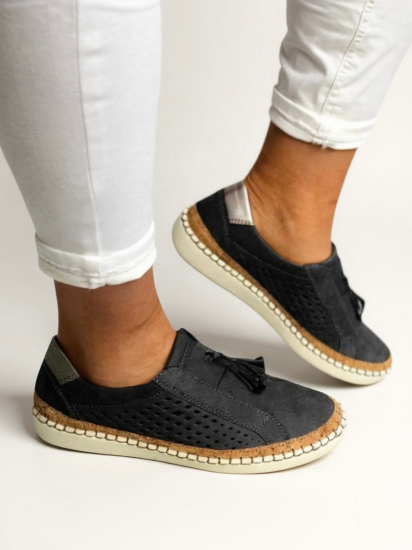Comfortable Women's Slide On Shoes - VibreMode
