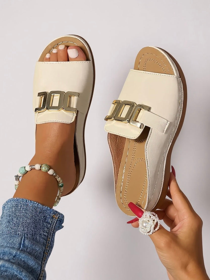 Comfy Women's Buckled Sandal Slides