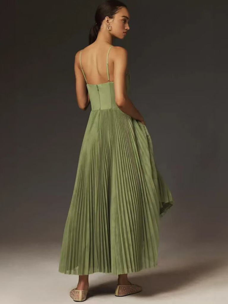 Women's Sleeveless Pleated Maxi Dress