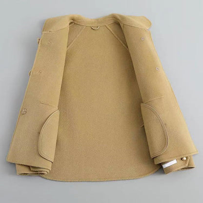 Sofia Amoretti's L'Arte della Perla Elegant Knit Coat with Pearl Buttons