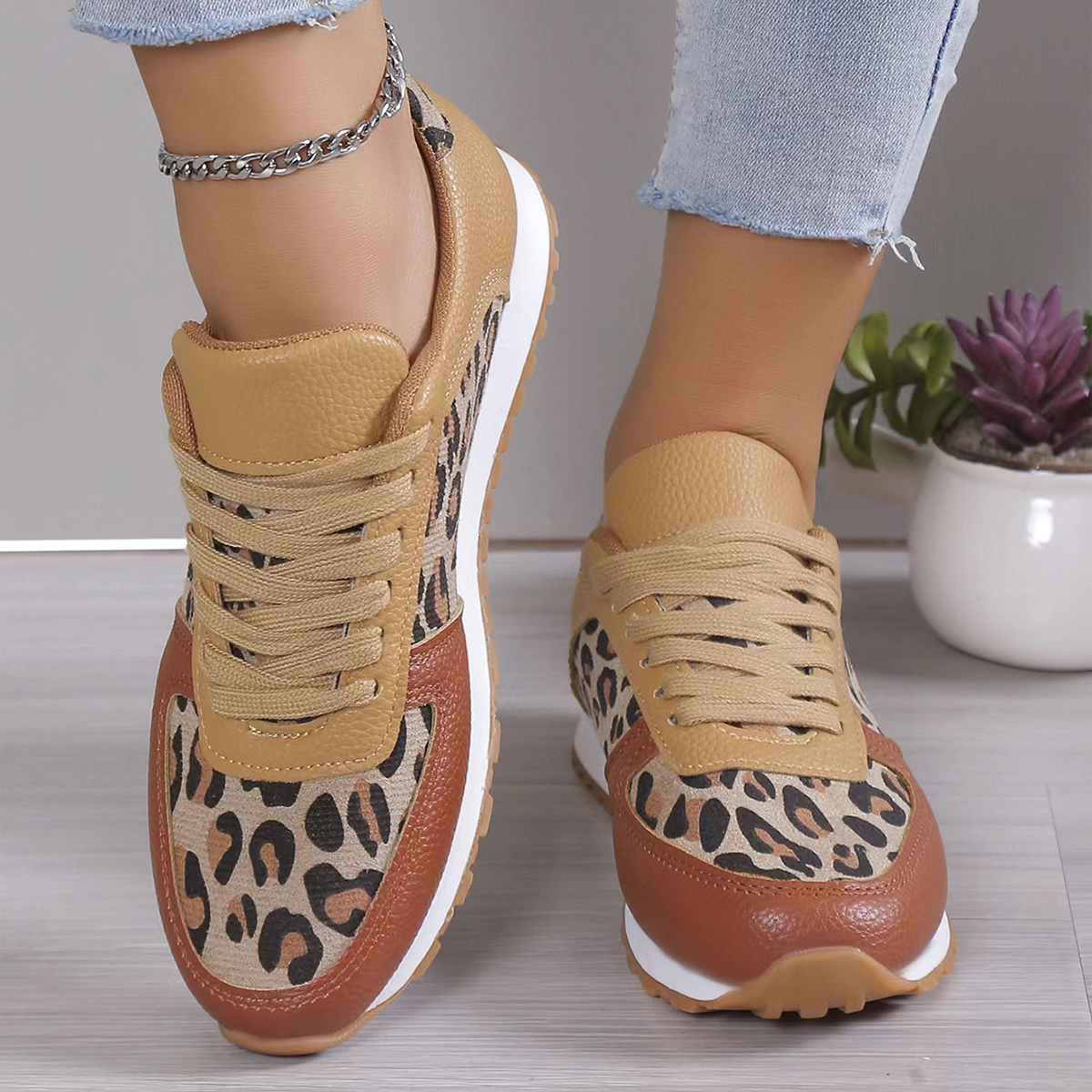 Women's Leopard Print Sneakers Comfortable Casual Shoes - VibreMode