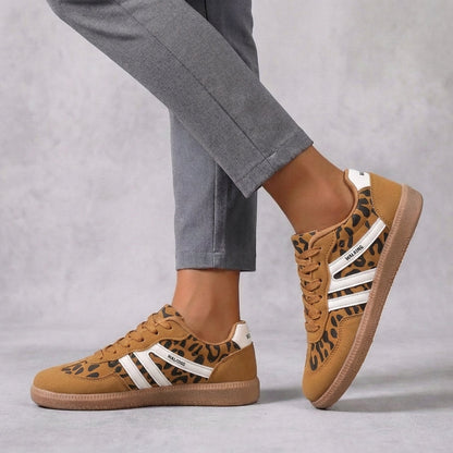 Men's Low- Lace-Up Sneakers Striped Detail