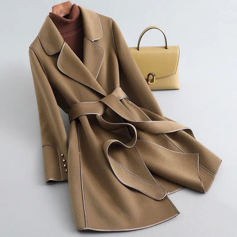 Luxurious Pure Wool Long Coat - VibreMode
