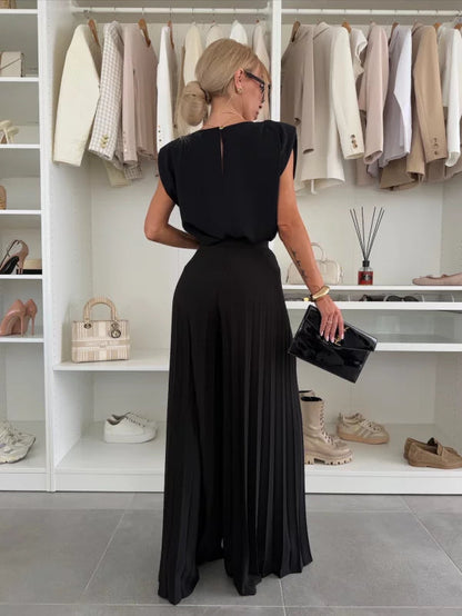 Elegant Ladies Suit with Pleated Pants and Blouse