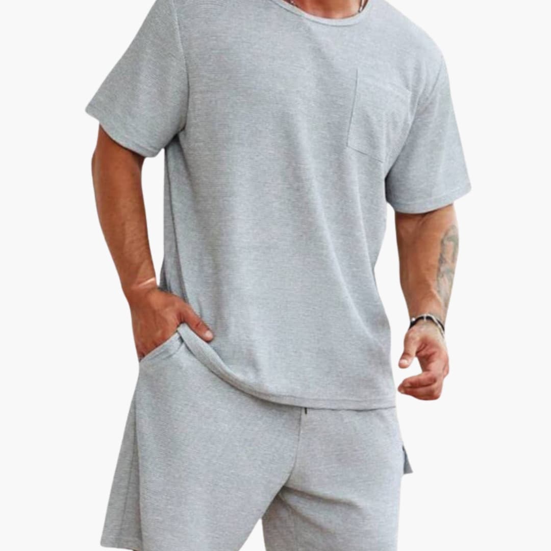 Men's 2-Piece Pocket Tee And Cargo Shorts Set