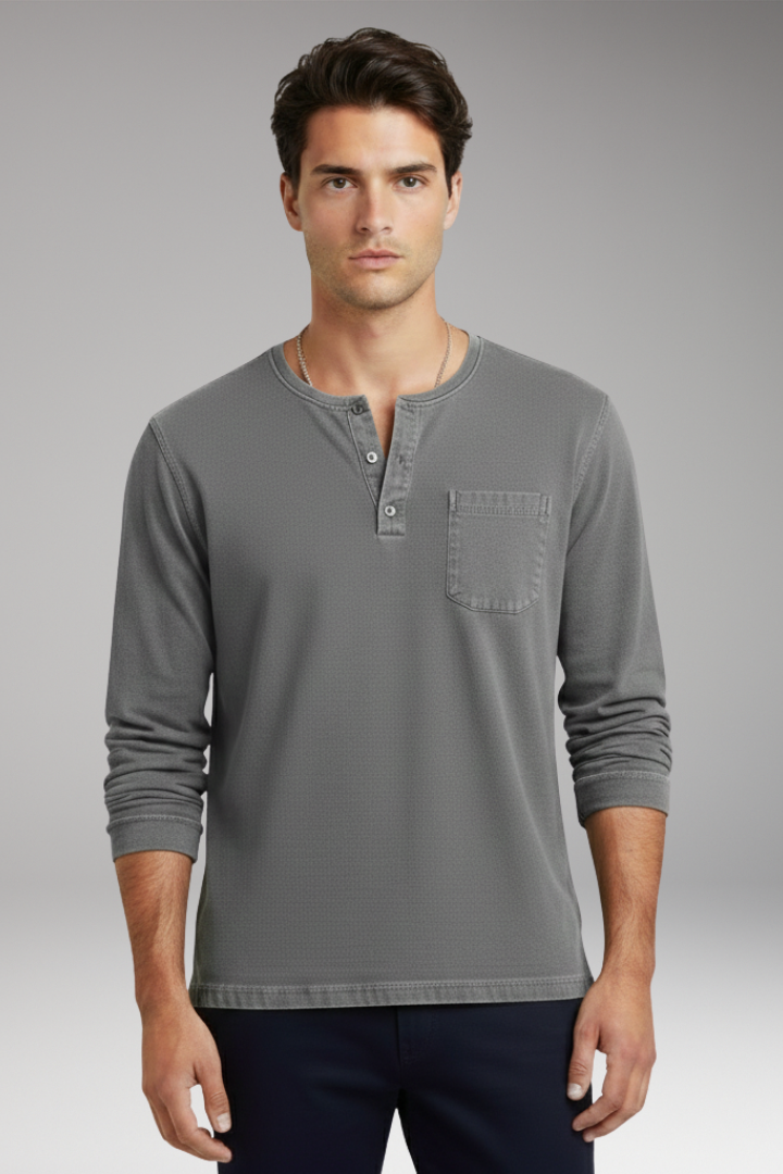 Men's Round Neck T-Shirt With Chest Pocket