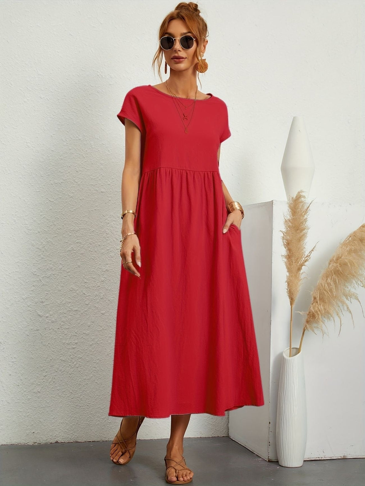 Women's Short Sleeve Round Neck Midi Dress