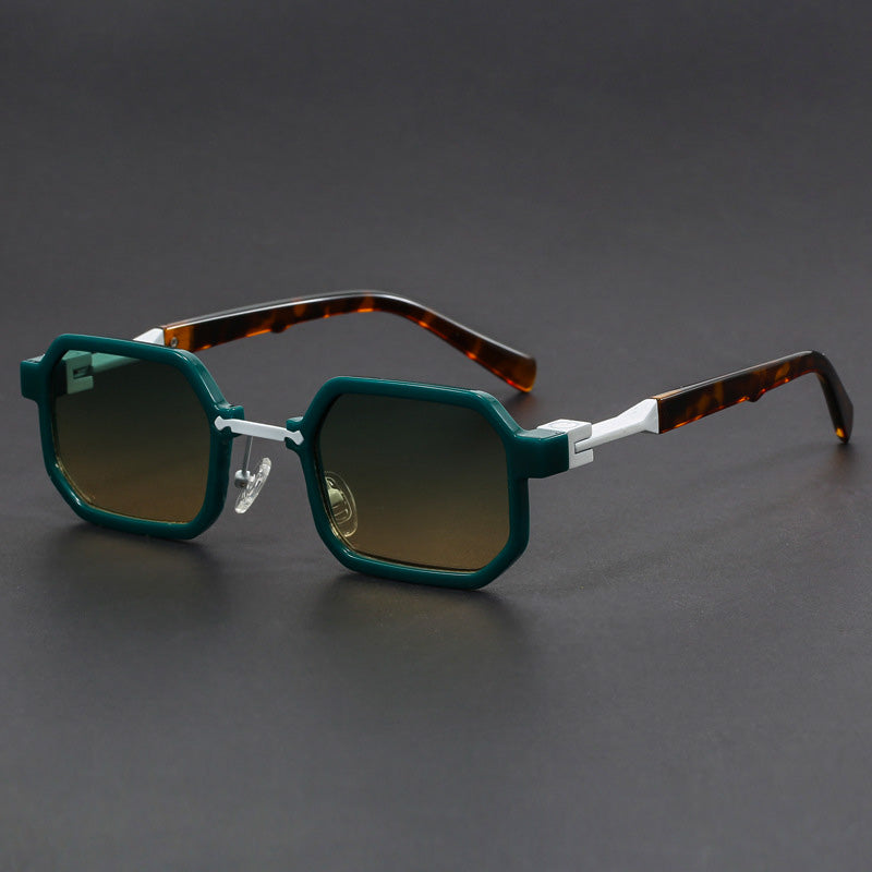 Classic Rectangular Sunglasses - VibreMode