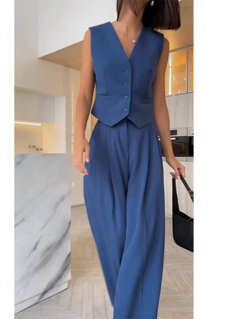 Women's Sleeveless Blazer Set